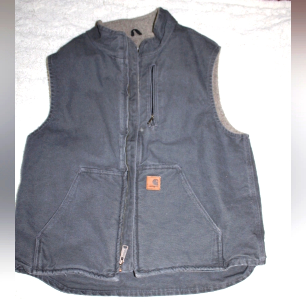 Carhartt sherpa lined vest